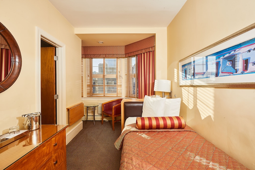 Alexander Inn - photo 6