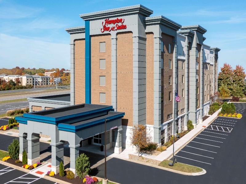 Hampton Inn & Suites Cleveland Beachwood - photo 6