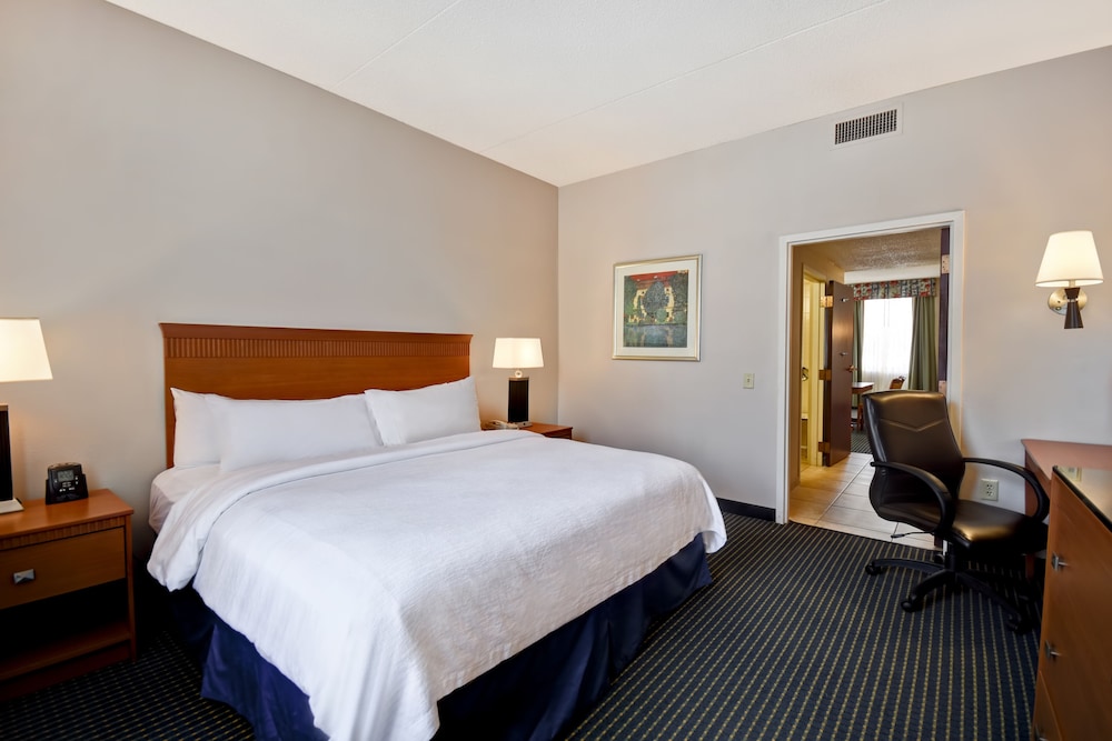 Embassy Suites by Hilton Lexington UK Coldstream - photo 16
