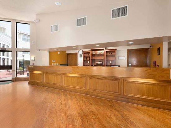 Ramada Huntsville - photo 6
