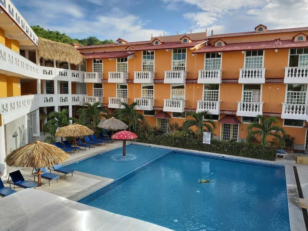 Hotel Gran Juquila Huatulco in Santa Maria Huatulco, Mexico