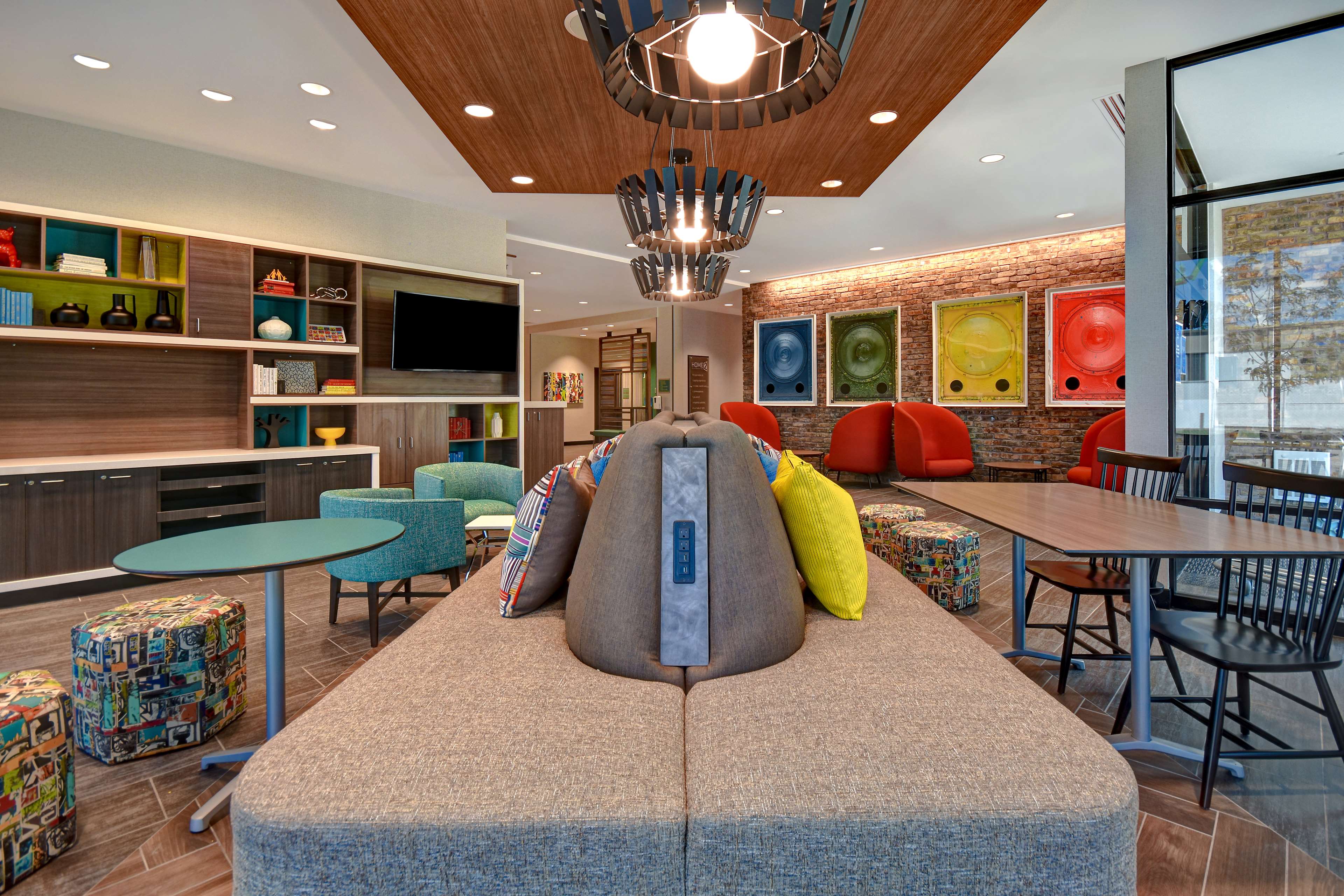Home2 Suites by Hilton Kalamazoo Downtown - photo 17