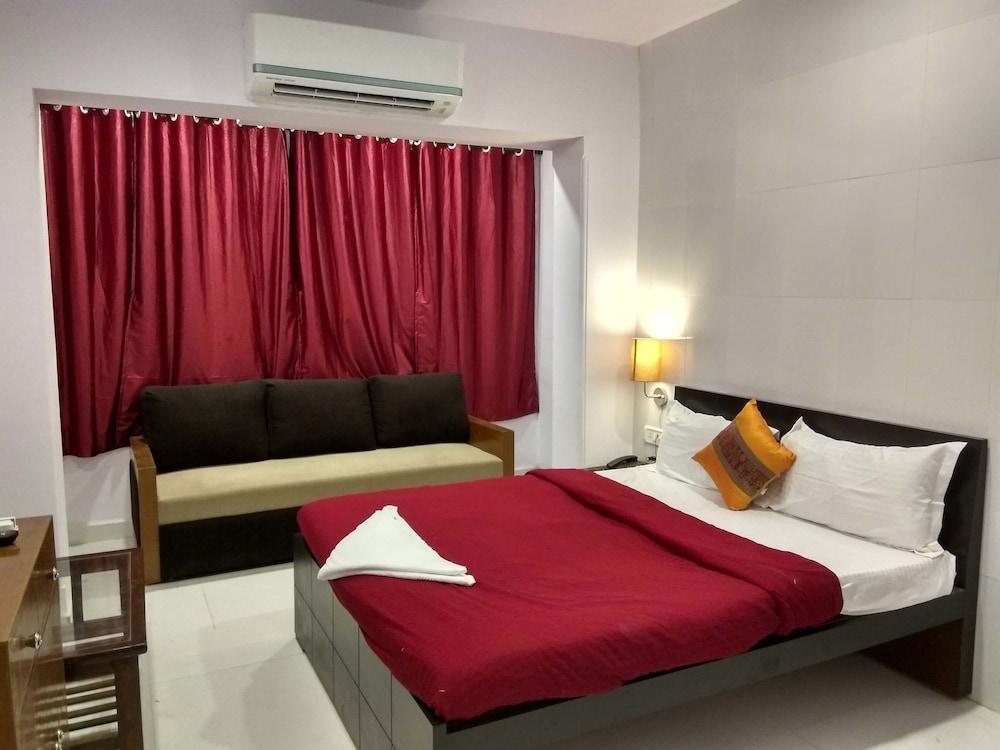 New Sky Palace Residency