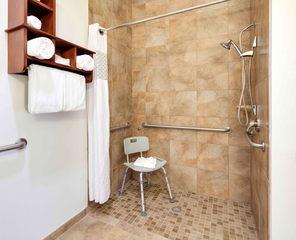 Hampton Inn & Suites Dallas Arlington South - photo 26