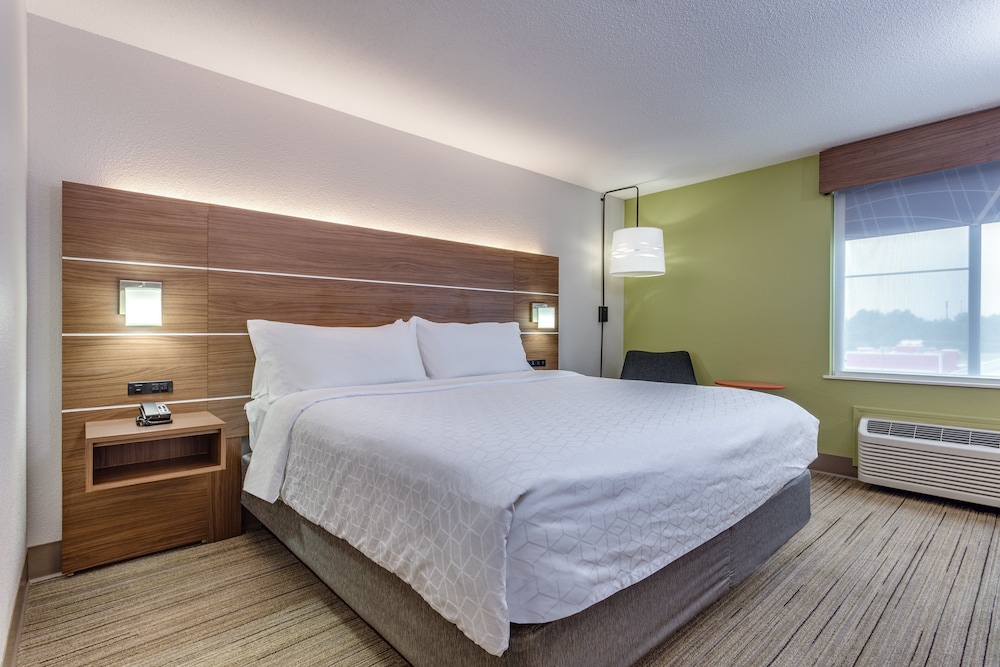 Holiday Inn Express & Suites Scottsburg by IHG - photo 12