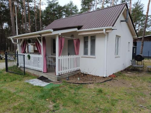 Domek nad jeziorem Sławskim Radzyń k Sława 250m od jeziora — hotel in Radzyn Podlaski