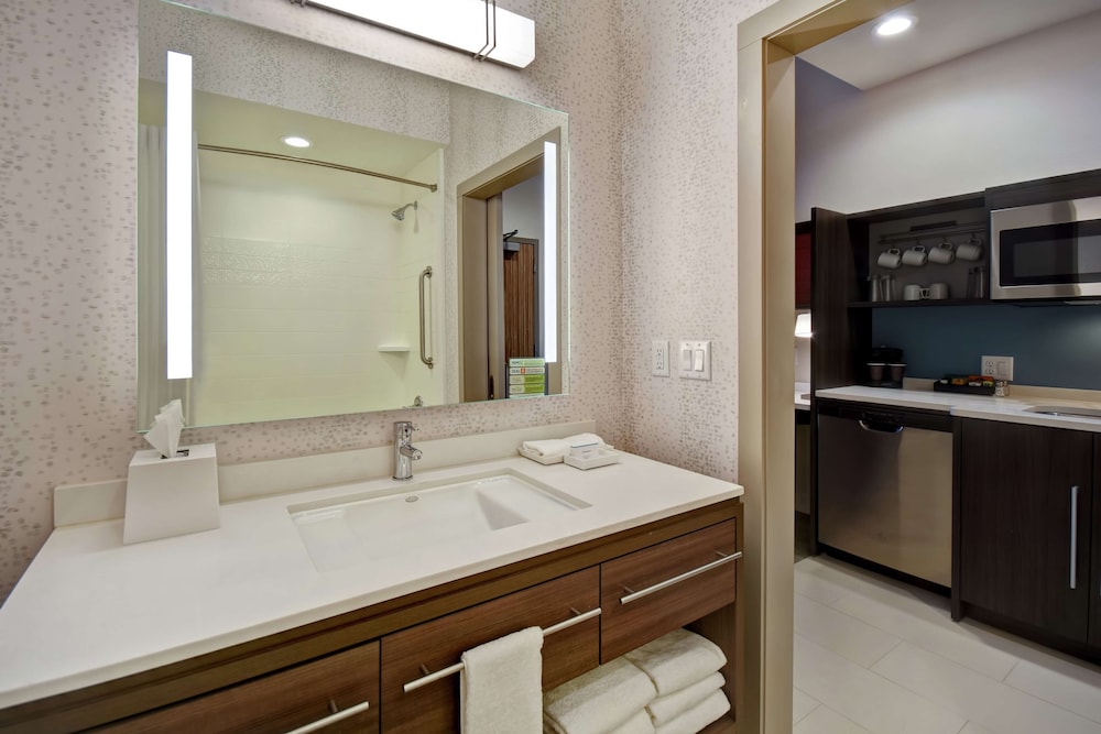 Home2 Suites by Hilton Wichita Northeast - photo 32