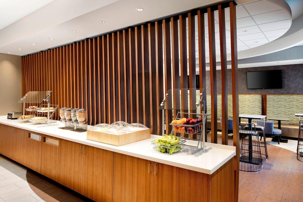 SpringHill Suites by Marriott Indianapolis Downtown - photo 31