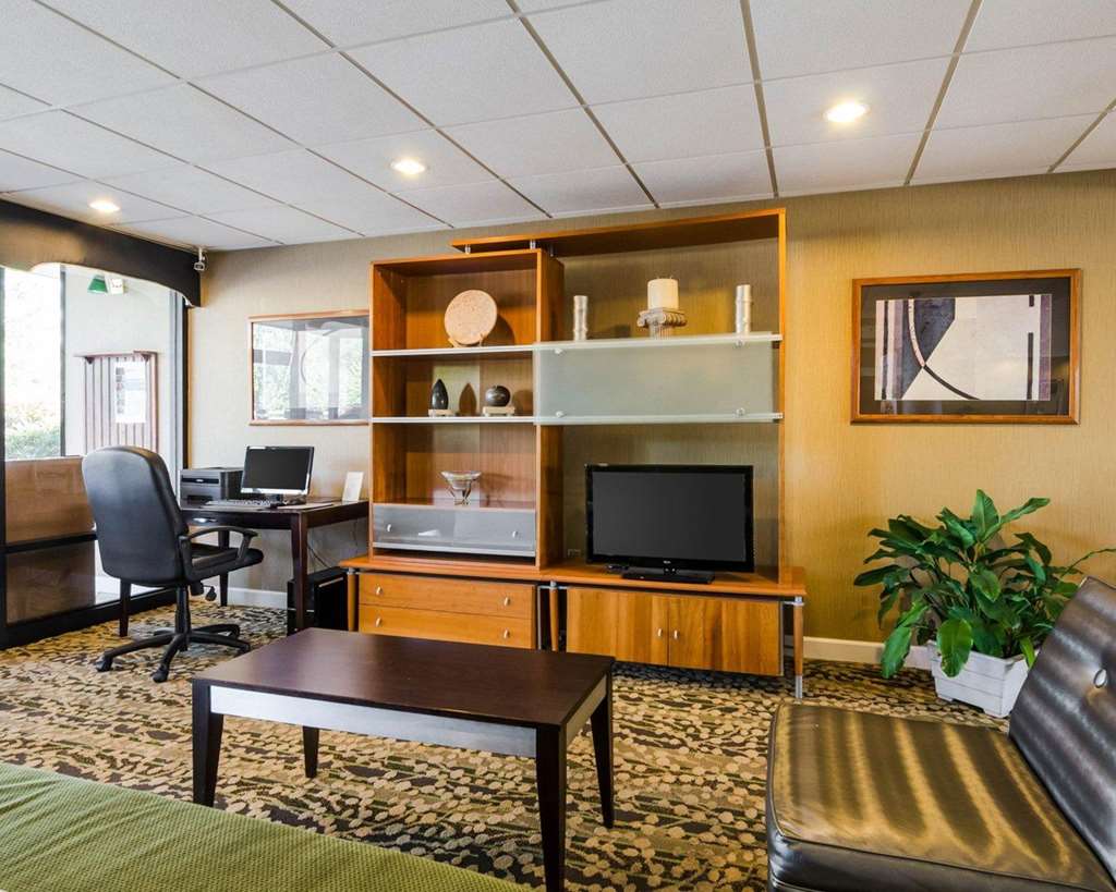 Quality Inn Troutville Roanoke North - photo 7