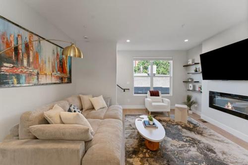 The Modern Muse Art Home — Wheat Ridge — photo 3