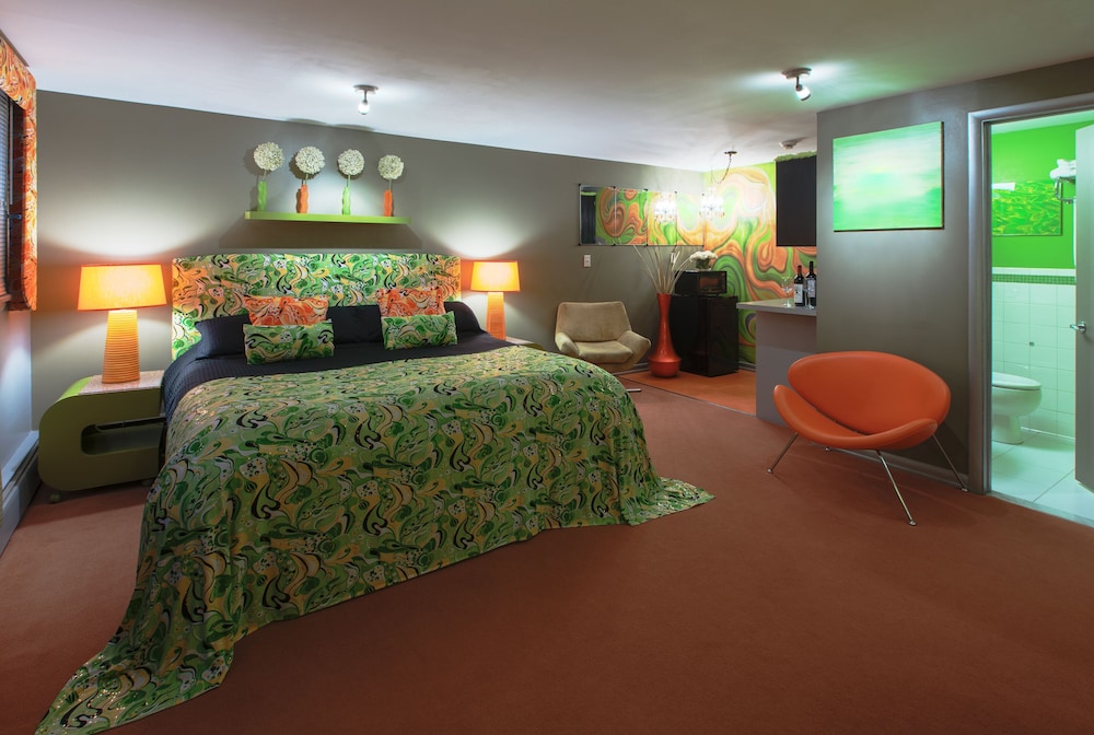 The Roxbury - photo 21