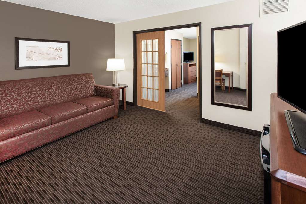 AmericInn by Wyndham Grundy Center - photo 14