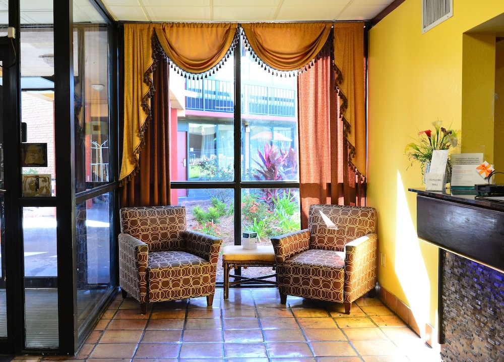 Quality Inn & Suites on the Bay near Pensacola Beach - photo 2