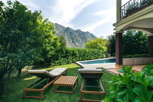 Seaview Apartment With Pool — 4-Star Luxury Hotel in Podgorica, Montenegro