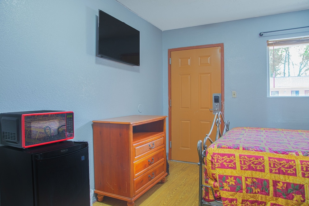 OYO Hotel I 20 Decatur East Atlanta - photo 6