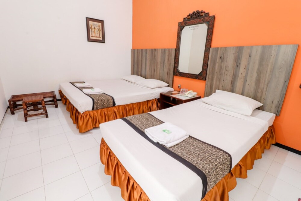 Hotel Pajajaran — Malang — photo 5