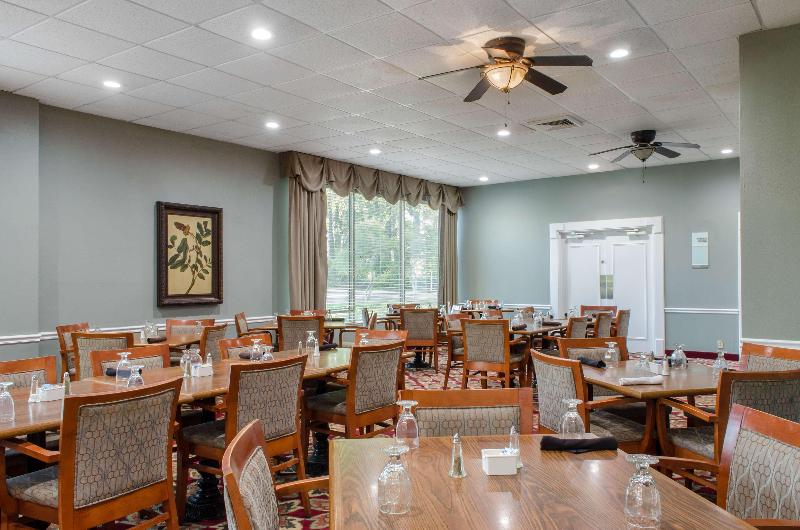 Ramada by Wyndham Shreveport Airport - photo 39