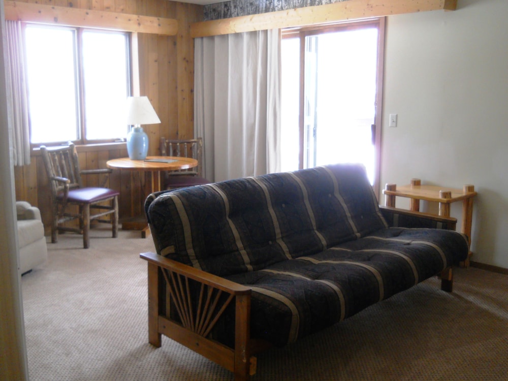 Lakewoods Resort & Lodge - photo 17