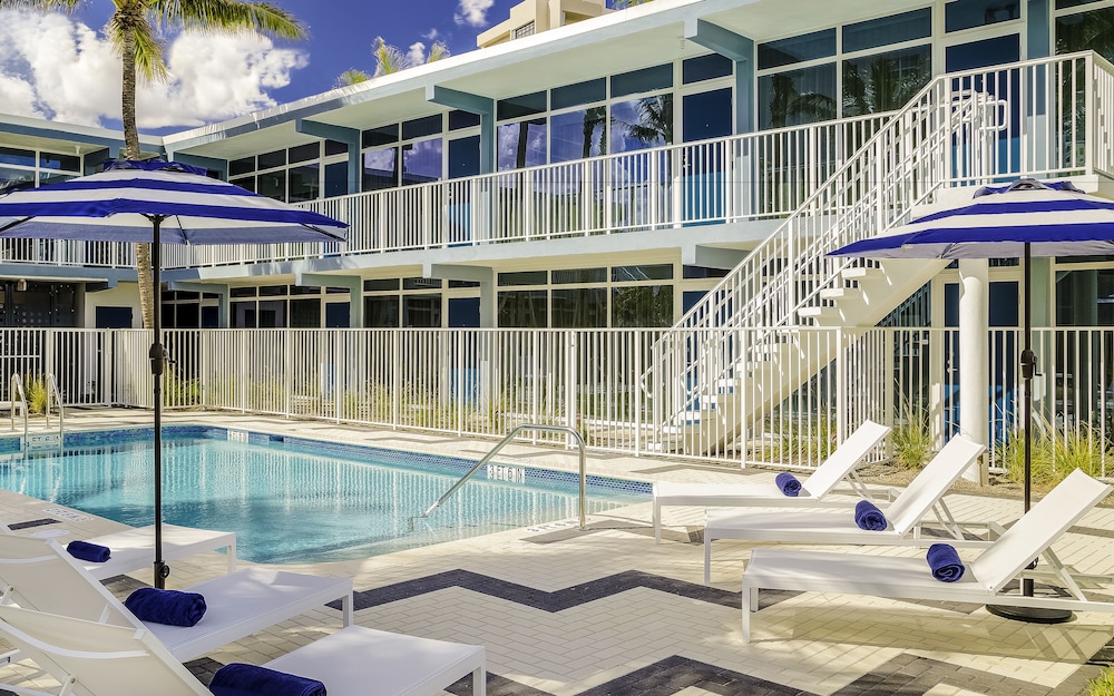 Plunge Beach Resort - photo 48