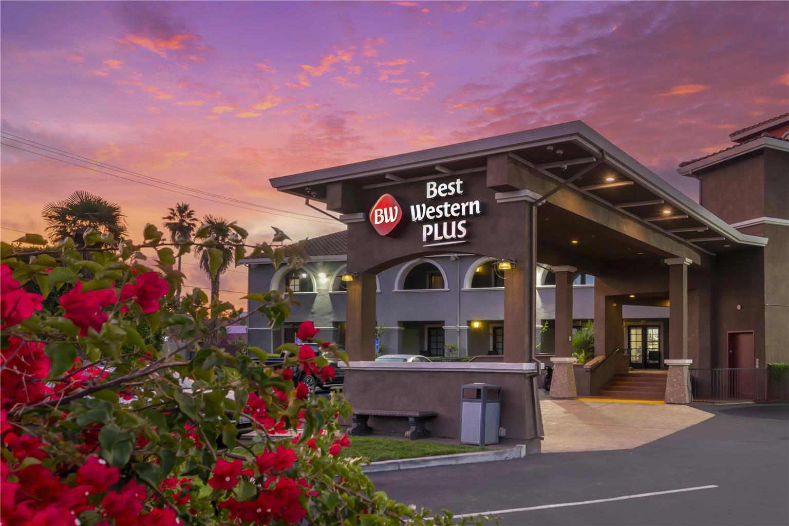 Best Western Plus Brookside Inn - photo 5