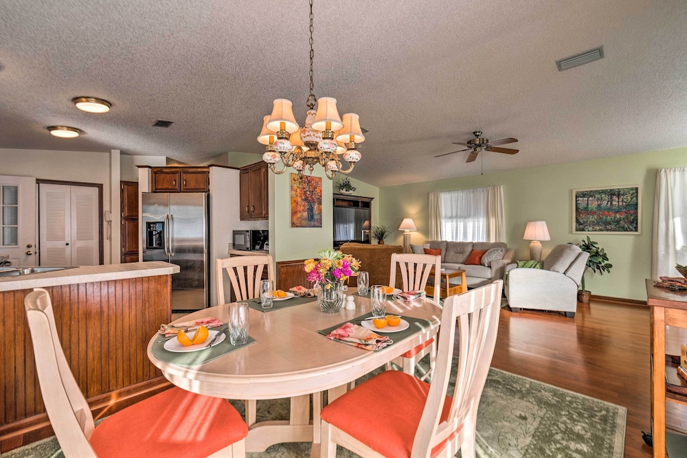 Lovely Lady Lake Home with Resort Amenities and Lanai - photo 18
