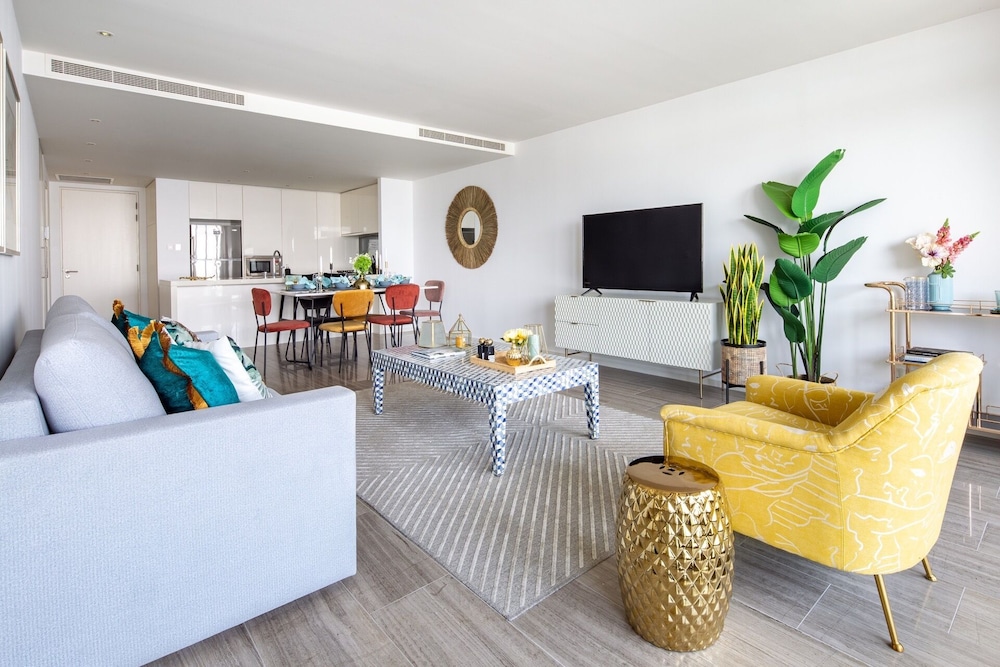 Spacious & Ornate 1BR Apt In Jaddaf Waterfront — 5-Star Luxury Hotel in Dubai, United Arab Emirates