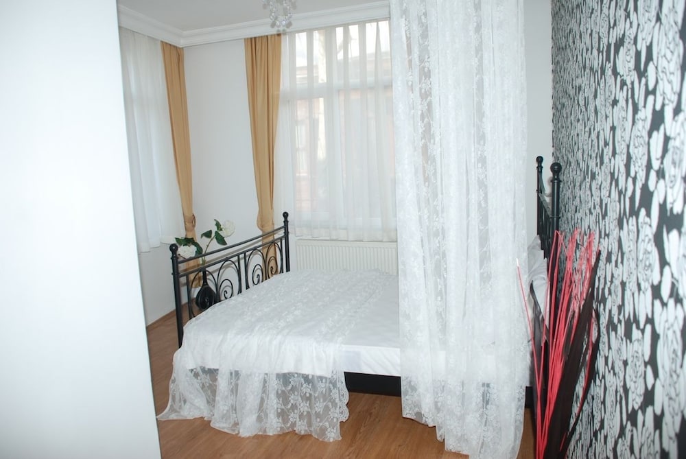 Yildizlar Otel — Adalar — photo 4