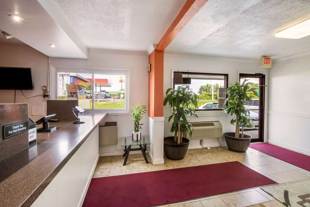 Motel 6 Rossford OH - photo 19