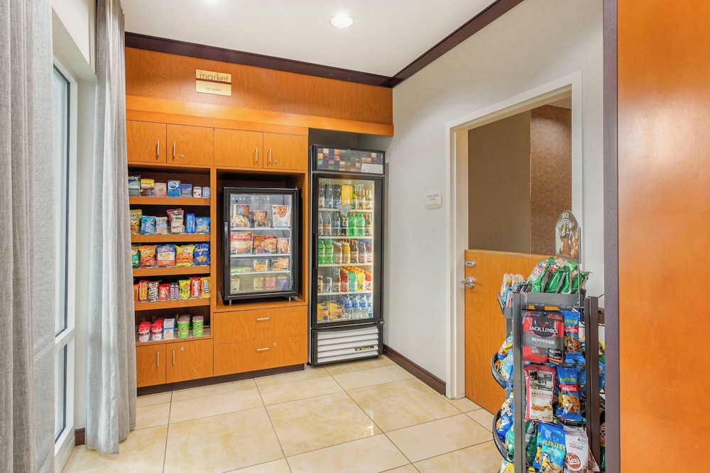 Fairfield Inn & Suites by Marriott Houston Conroe Woodlands - photo 19