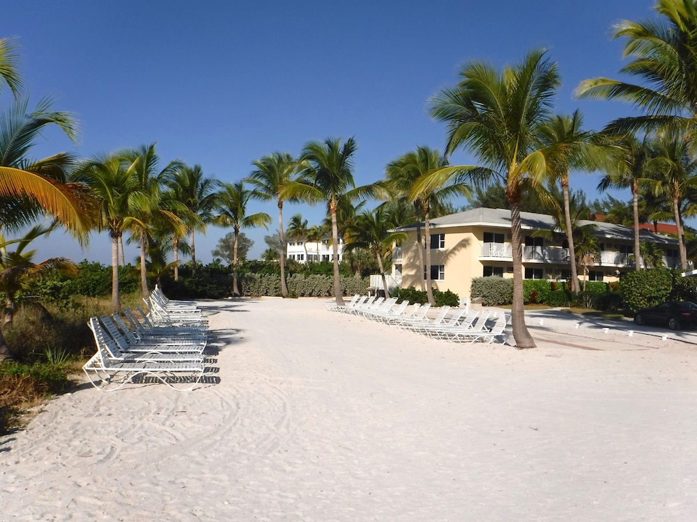 Waterside Inn on the Beach - photo 76