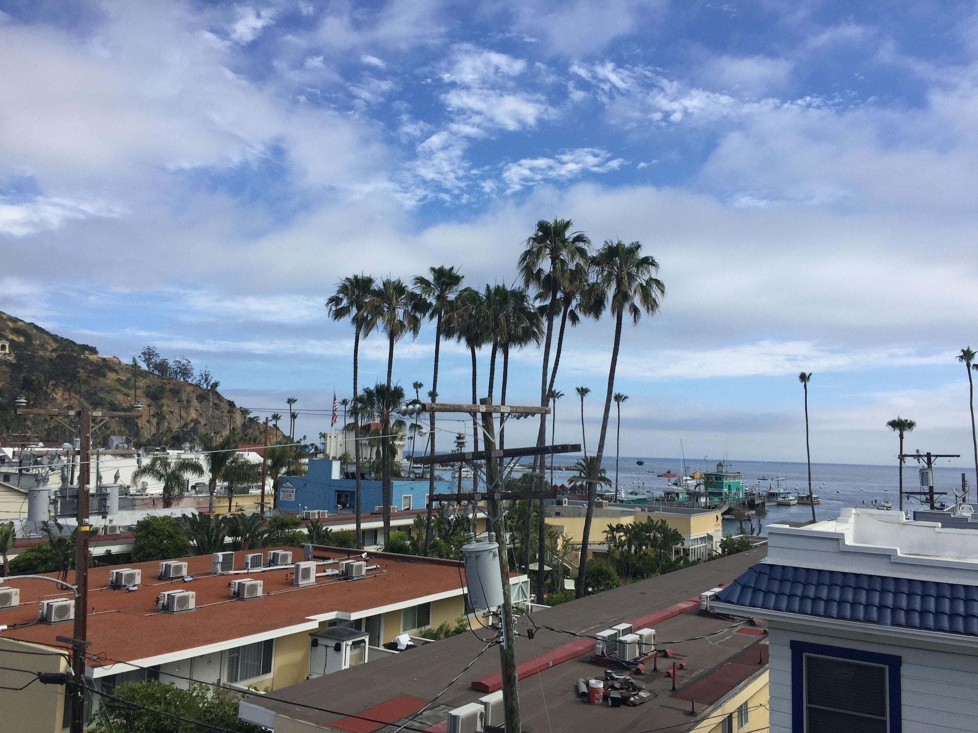 Seacrest Inn - carbon neutral hotel in Avalon