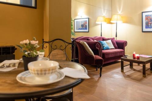 Cloe Suite A due passi da Villa Borghese — 4-Star Luxury Hotel in Rome, Italy