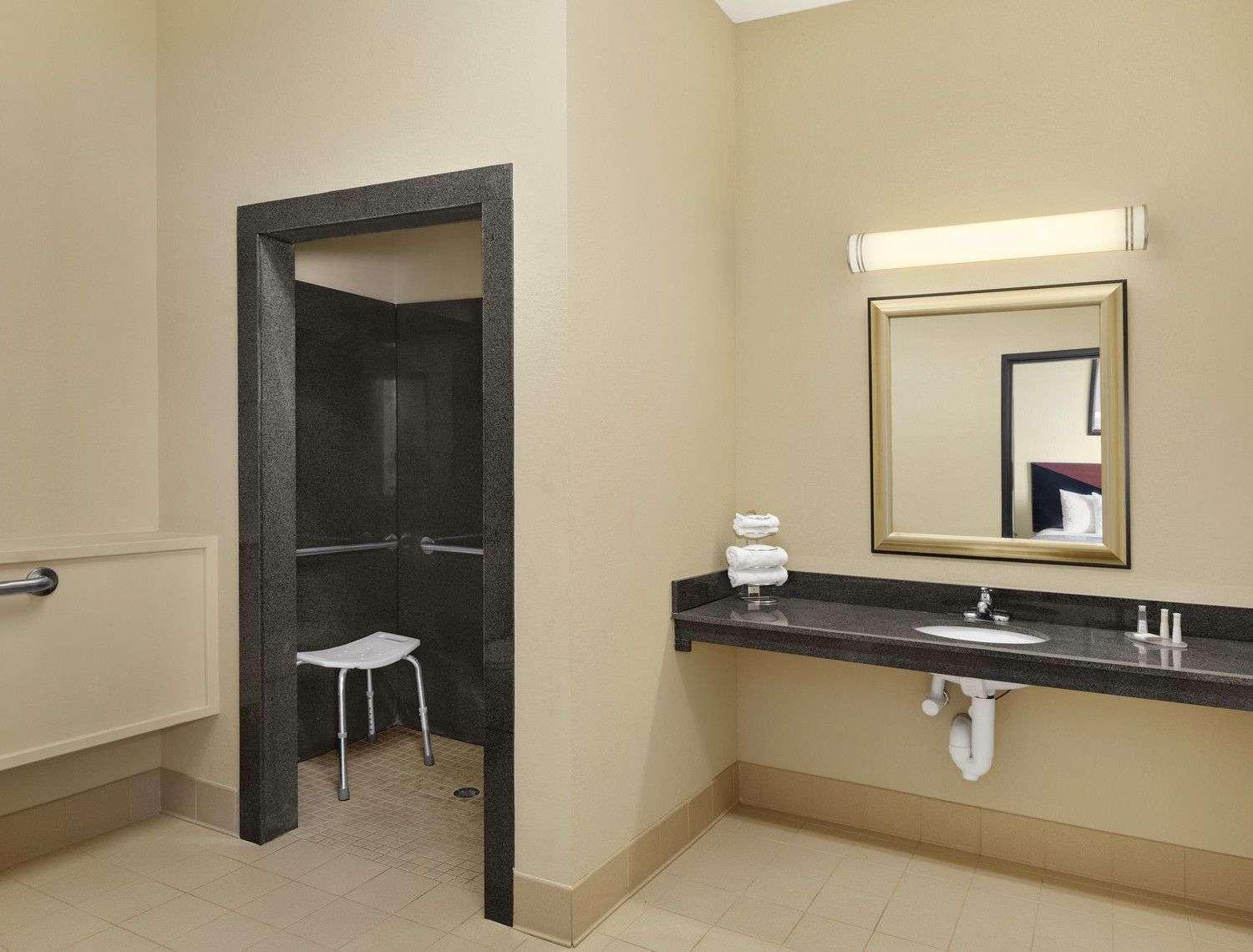 Baymont by Wyndham Marrero - photo 21