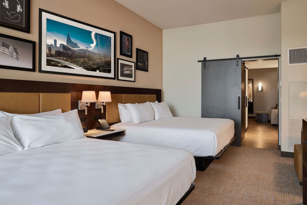 Embassy Suites by Hilton Nashville Downtown - photo 36