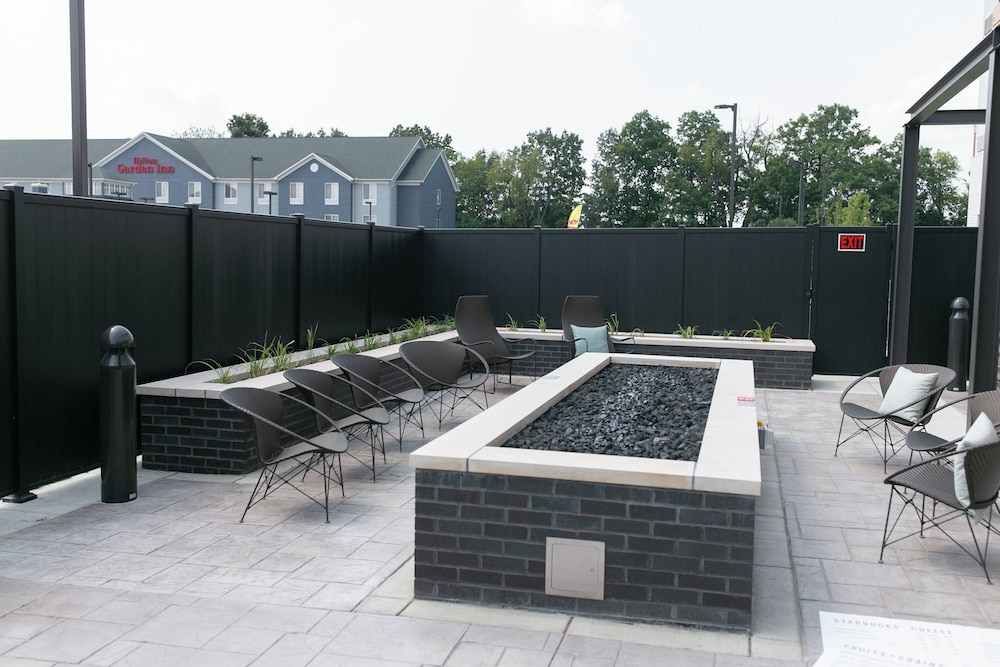 Courtyard by Marriott Elkhart - photo 21