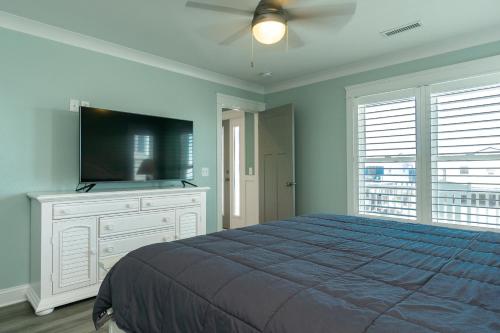 Wait N Sea by Oak Island Accommodations - photo 21