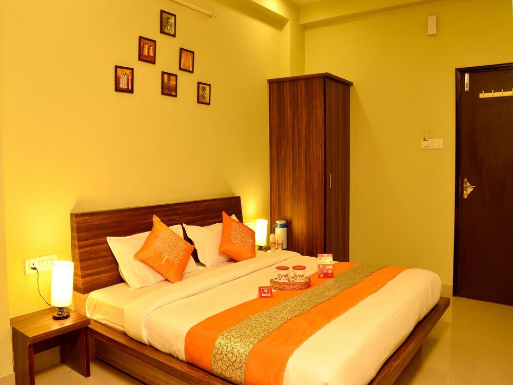 Oyo 2222 Hotel Bhumi in Abu Road, India