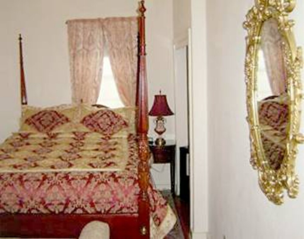 Creole Inn - photo 6