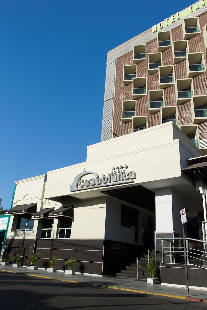 Hotel Casablanca - carbon neutral hotel in Lazaro Cardenas