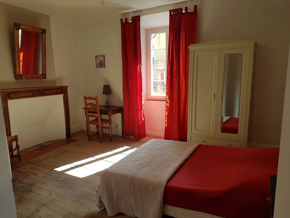 Hotel Restaurant des Voyageurs in Nantes, France