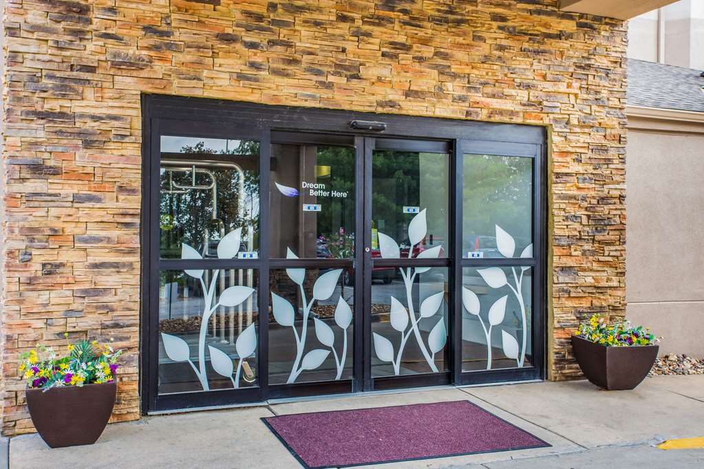 Sleep Inn Kansas City International Airport - photo 2