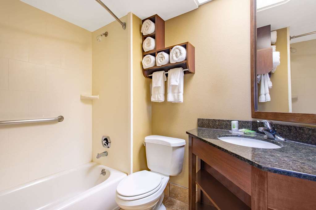 AmericInn by Wyndham Madison West - photo 17