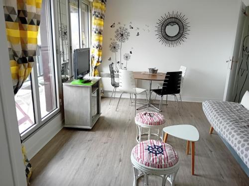 Nid Douillet Proche de la Mer Et de la Gare in Houlgate, France