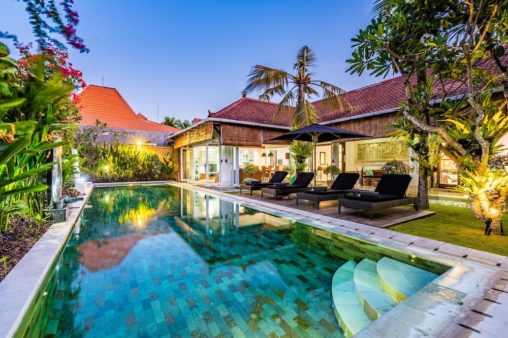 Villa Livo — 4-Star Luxury Hotel in Denpasar, Indonesia