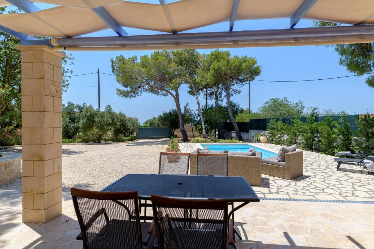 Ponderosa — hotel in Lixouri