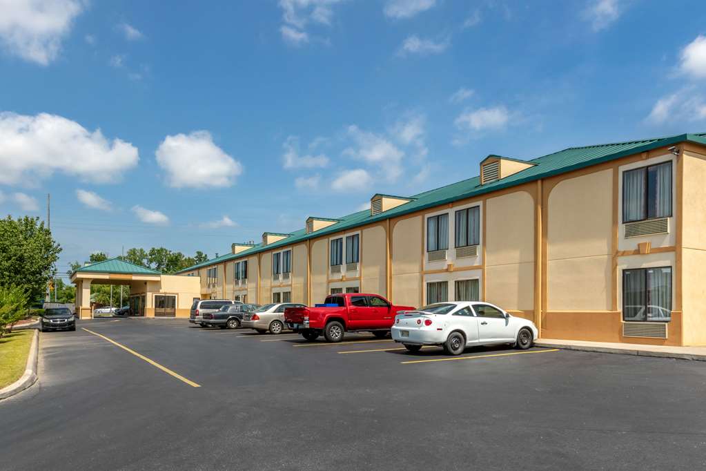 Quality Inn Auburn Campus Area I 85 - photo 4