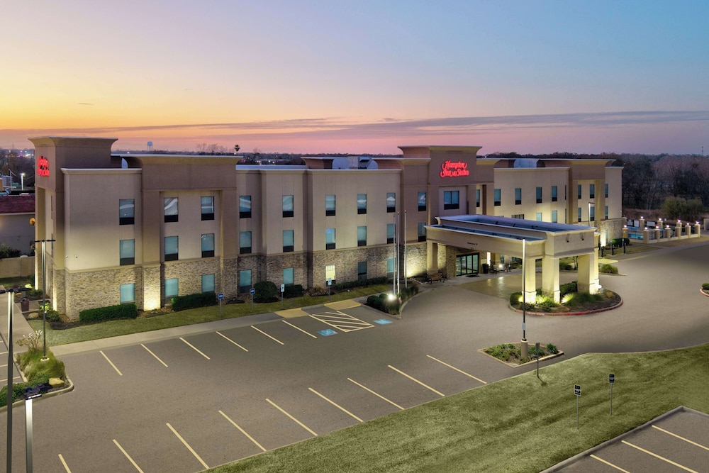 Hampton Inn & Suites Lake Jackson Clute — hotel in Clute