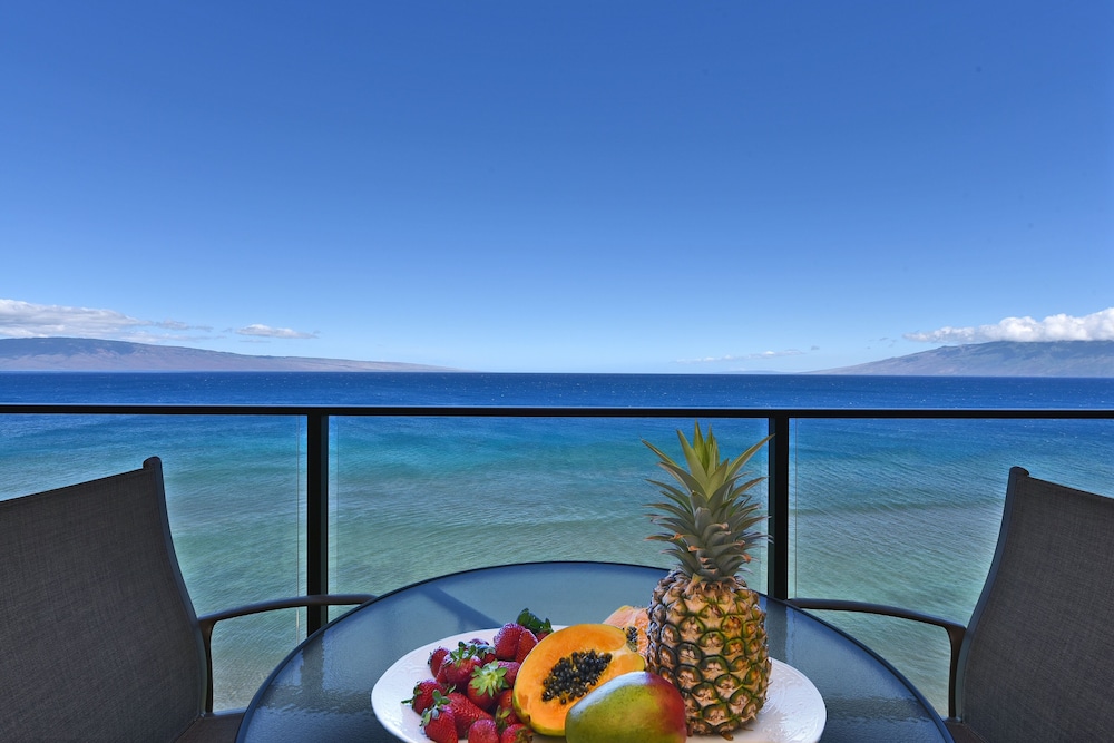 Mahana Resort 1103 Studio Bedroom Condo By Redawning — Lahaina