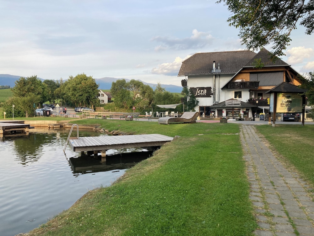 Jerà am Furtnerteich — hotel in Neumarkt In Steiermark