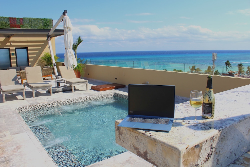 Rooftop pool